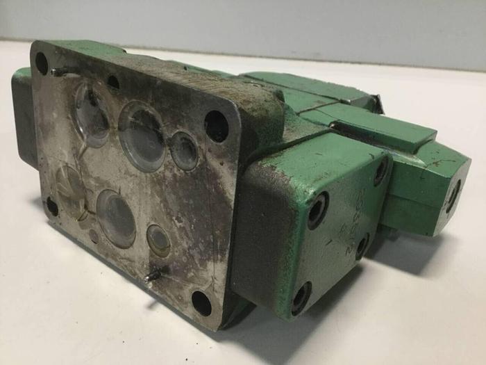 Used SPERRY VICKERS Directional Valve DG5S4046CWB40 #99506