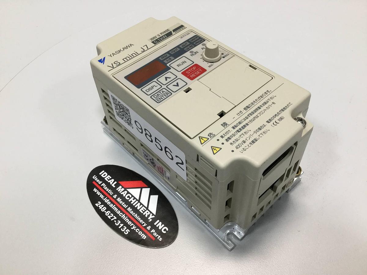 Used YASKAWA VS Mini J7 Inverter CIMR-J7AA20P1 USED