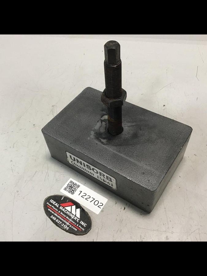 Used UNISORB Leveling Mount Pad 7 x 4 QUANTUM IM-61 USED