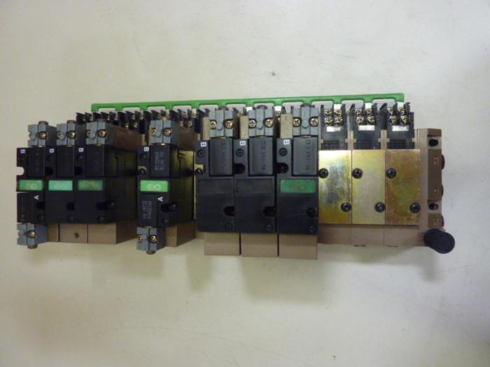 Used CKD CORP Control Block w/ Valves 4L219 USED