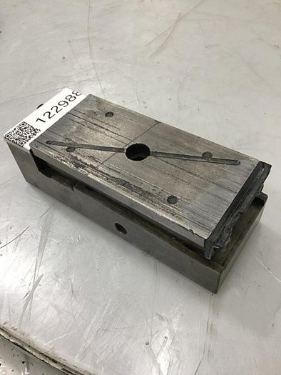 Used VAN DORN Sliding Platen Shoe 301151 #122988