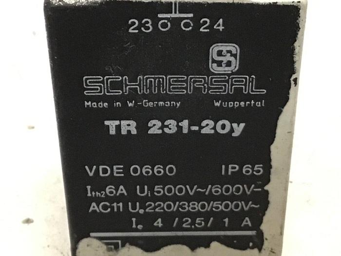 Used SCHMERSAL Limit Switch TR231-20Y #121905