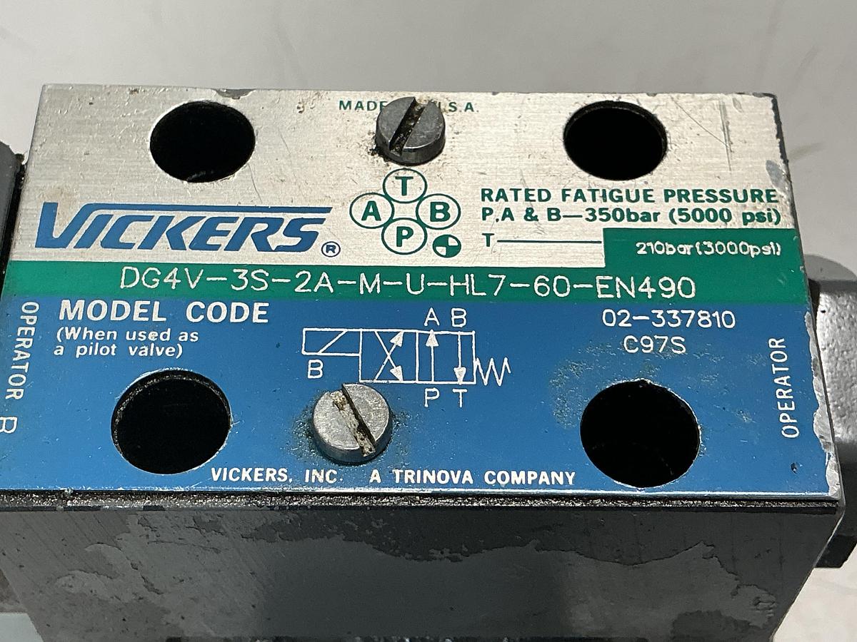 Used VICKERS DG4V-3S-2A-M-U-HL7-60-EN490