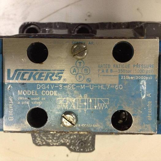 Used VICKERS Valve DG4V-3-6C-M-U-HL7-60 Used