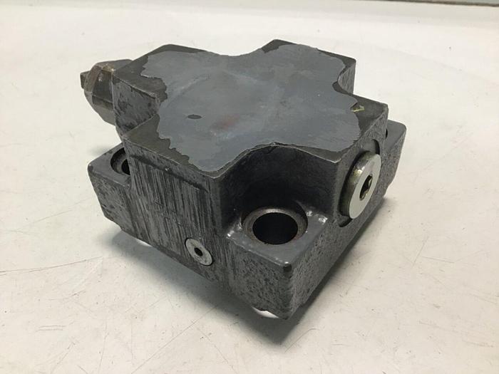 Used VICKERS Valve CVCS25CS2W24510AP10 #116379