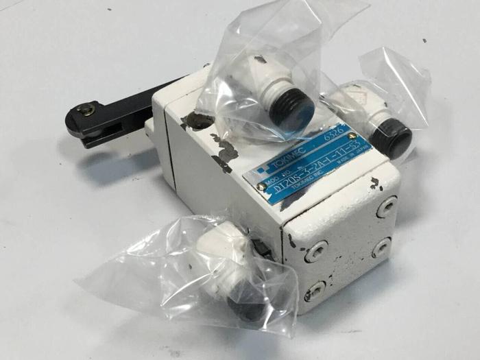 Used TOKIMEC Valve DT20S-3-2A-L-11-S3 #98929