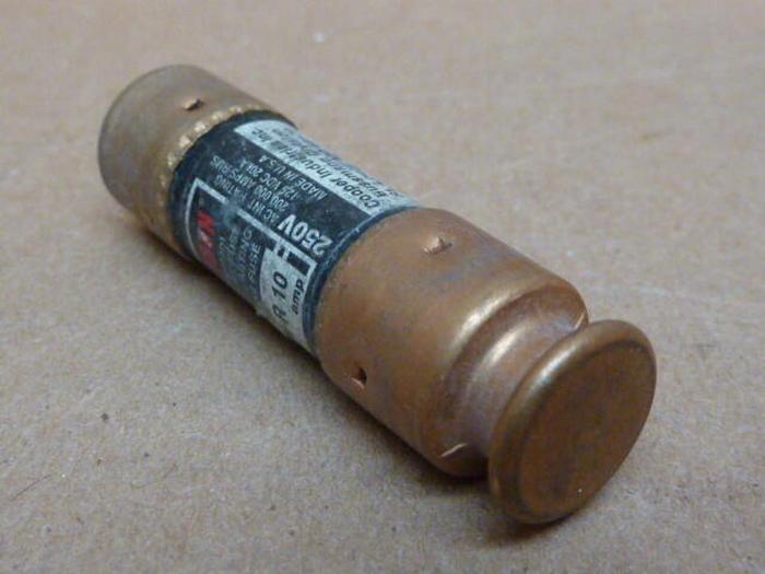 Used FUSETRON 10 Amp Fuse FRN-R-10 #33665