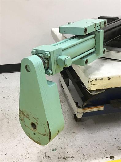 Used ENGEL Traversing Cylinder ES2000/500 / TC Used