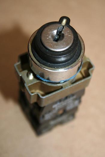 Used TELEMECANIQUE Lock LOK-6 Used