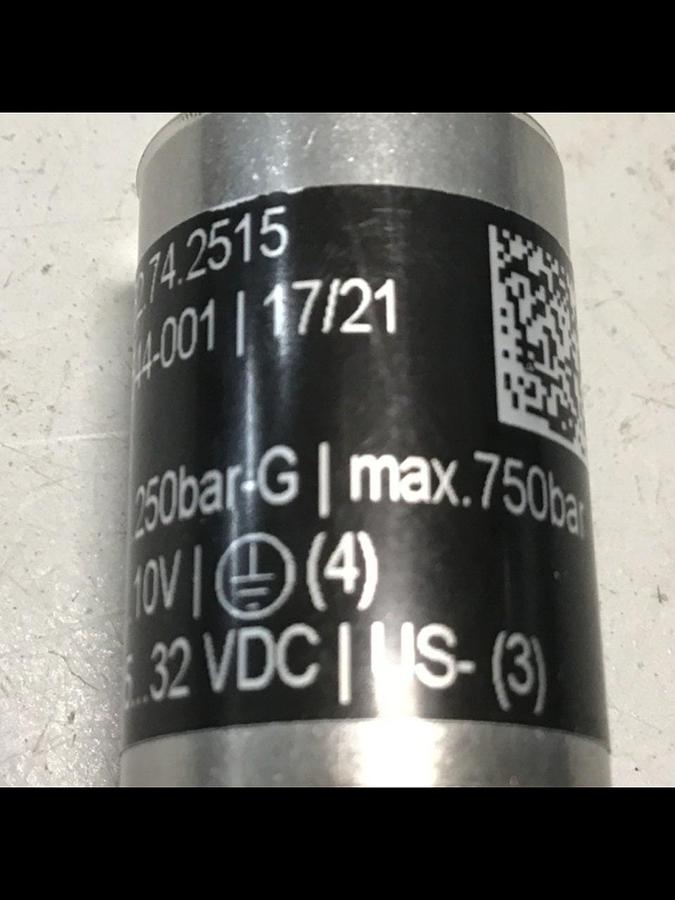 Used TRAFAG Pressure Sensor 8252.74.2515 USED