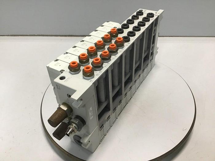 Used SMC Pneumatic Manifold VVQ4000-10A-1 #112960