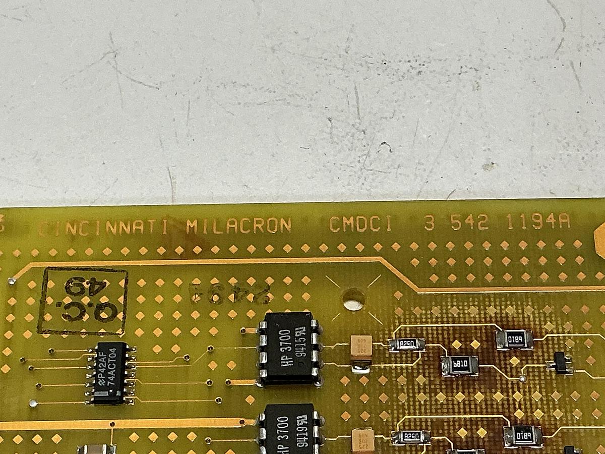 Used CINCINNATI MILACRON 3 542 1134A