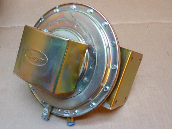 Used DWYER Pressure Switch 1638 #22832