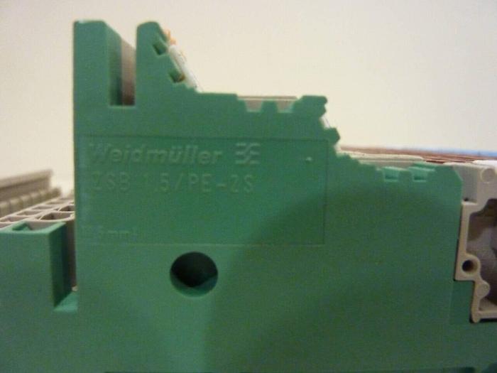 Used MOELLER Base Module / Terminal Block ZSB-1.5/16-S/S/+/+/-/- #42071