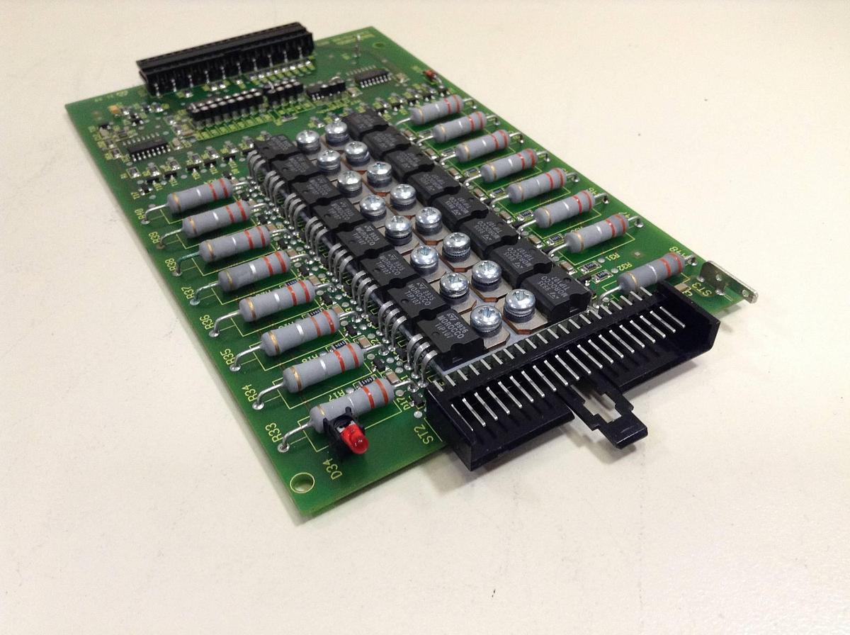 Used BACHMANN ELECTRONIC Output Card CA16/P2.5S  E06149/00 USED