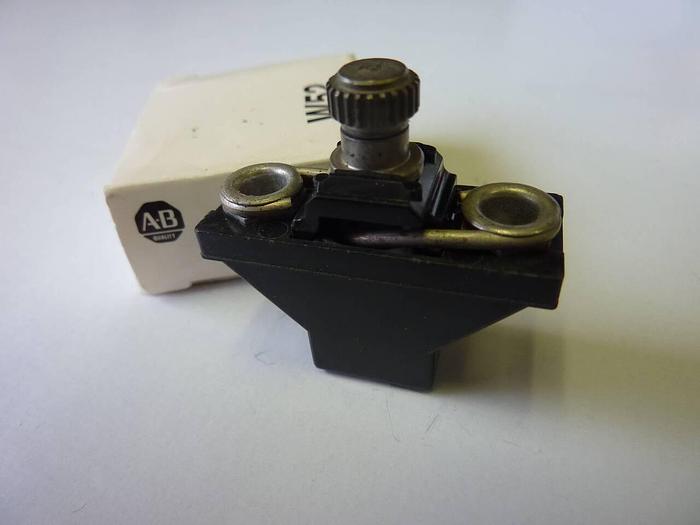 Used ALLEN BRADLEY Heater Element W52 #11925