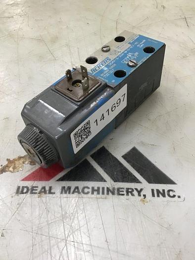 Used VICKERS Valve DG4V-3-22A-M-U-HL7-60 Used