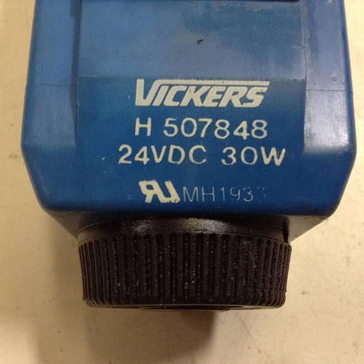 Used VICKERS Valve DG4V-3S-33C-M-U-H5-60 #87682