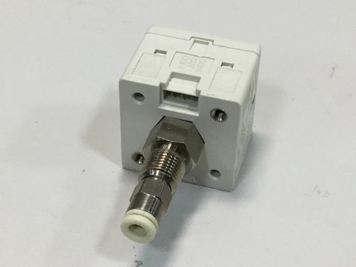 Used SMC Pressure Switch ISE30-01-25-M #103984