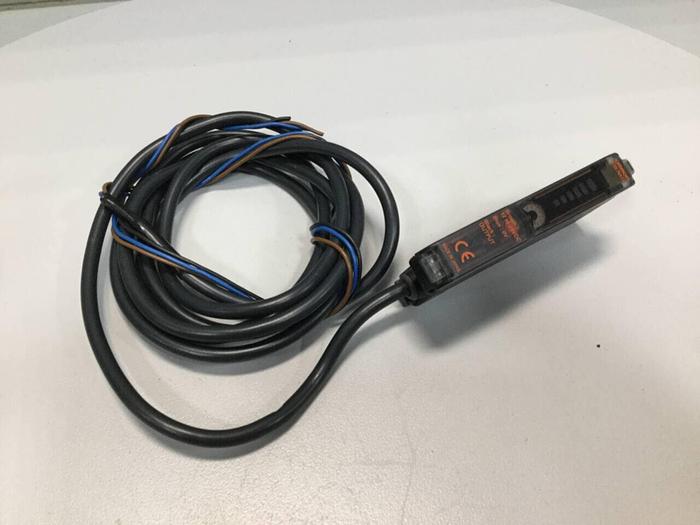Used OMRON Photoelectric Sensor E3X-NA11 #99422