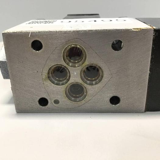 Used VICKERS Directional Control Valve DG4V32AMP7H750 #95495