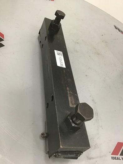 Used CINCINNATI MILACRON Platen Shoe 5042895 Used