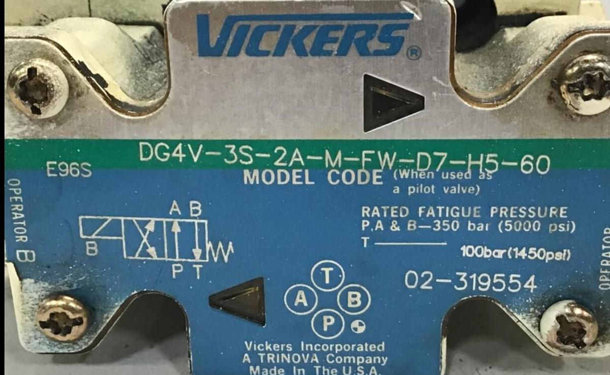 Used VICKERS Valve DG4V-3S-2A-M-FW-D7-H5-60 USED