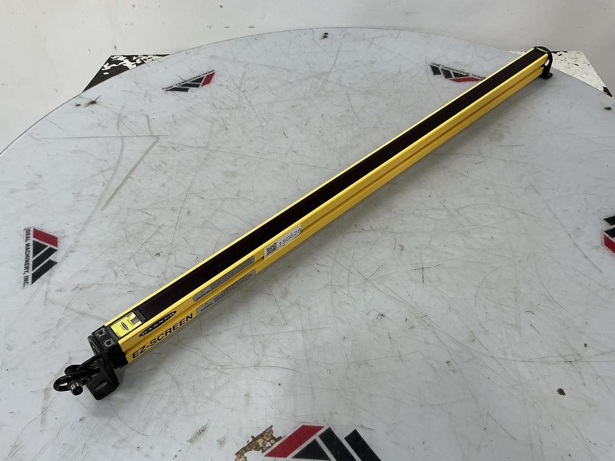 Used BANNER ENGINEERING SLSE30-900P8