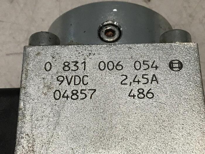 Used BOSCH Valve 0 811 402 165 Used