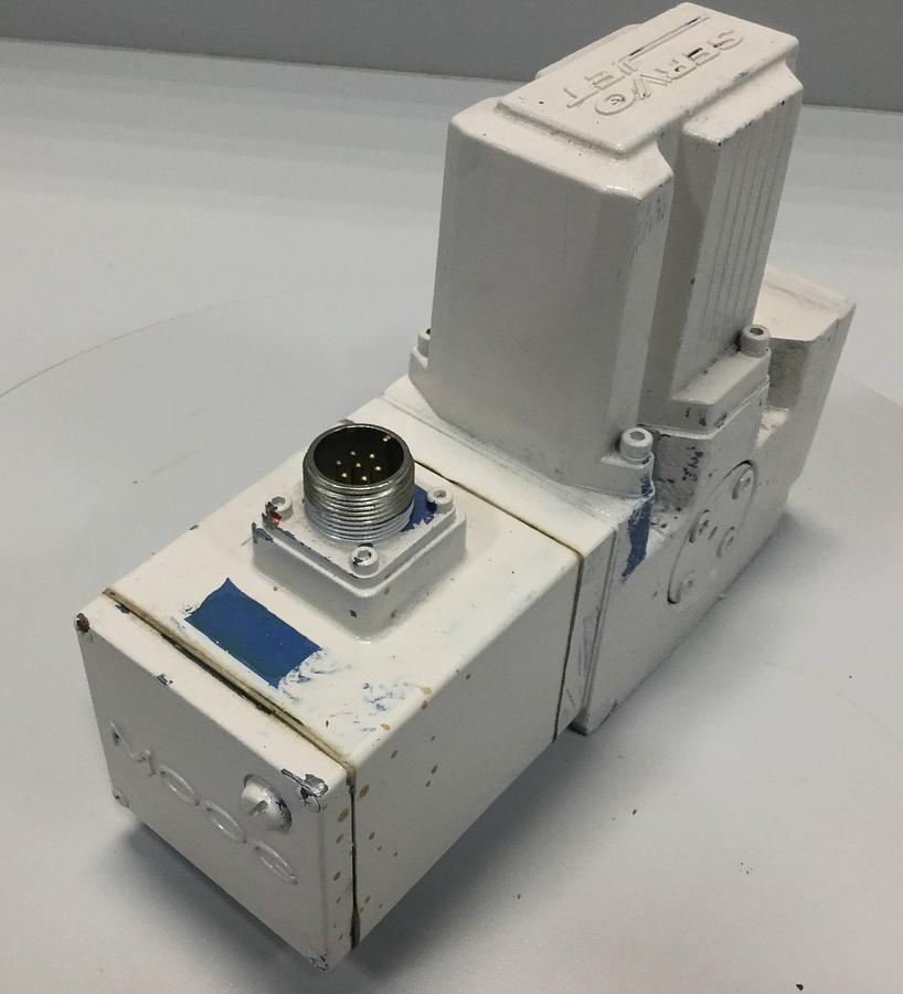 Used MOOG D661-5009 SERVO JET HYDRAULIC VALVE USED 