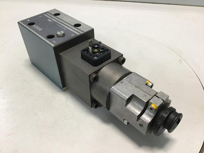 Used BOSCH Servo Proportional Valve 0 811 403 001 Used