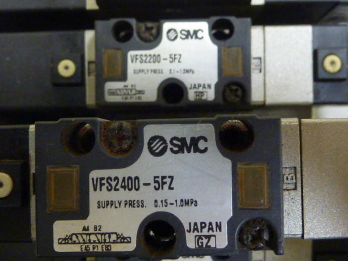 Used SMC Control Block w/ Valves VFS2100-5FZ #60114