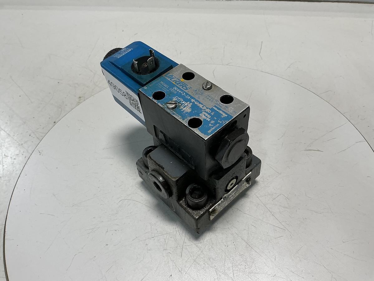 Used VICKERS DG4V-3-2A-M-U-HL7-60