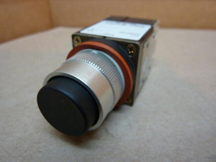 ALLEN BRADLEY Push Button 800MR-B2B BLACK #29757