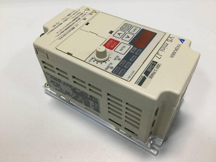 Used YASKAWA VS Mini J7 Drive CIMR-J7AA20P2 #98529