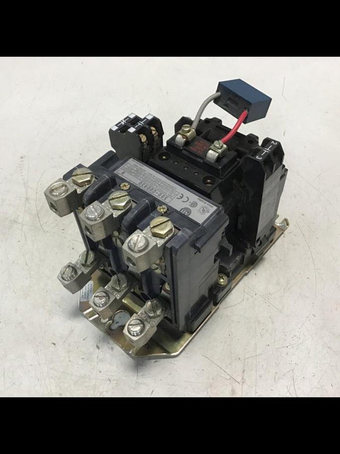 Used ALLEN BRADLEY Contactor 500-COD930 SER B USED