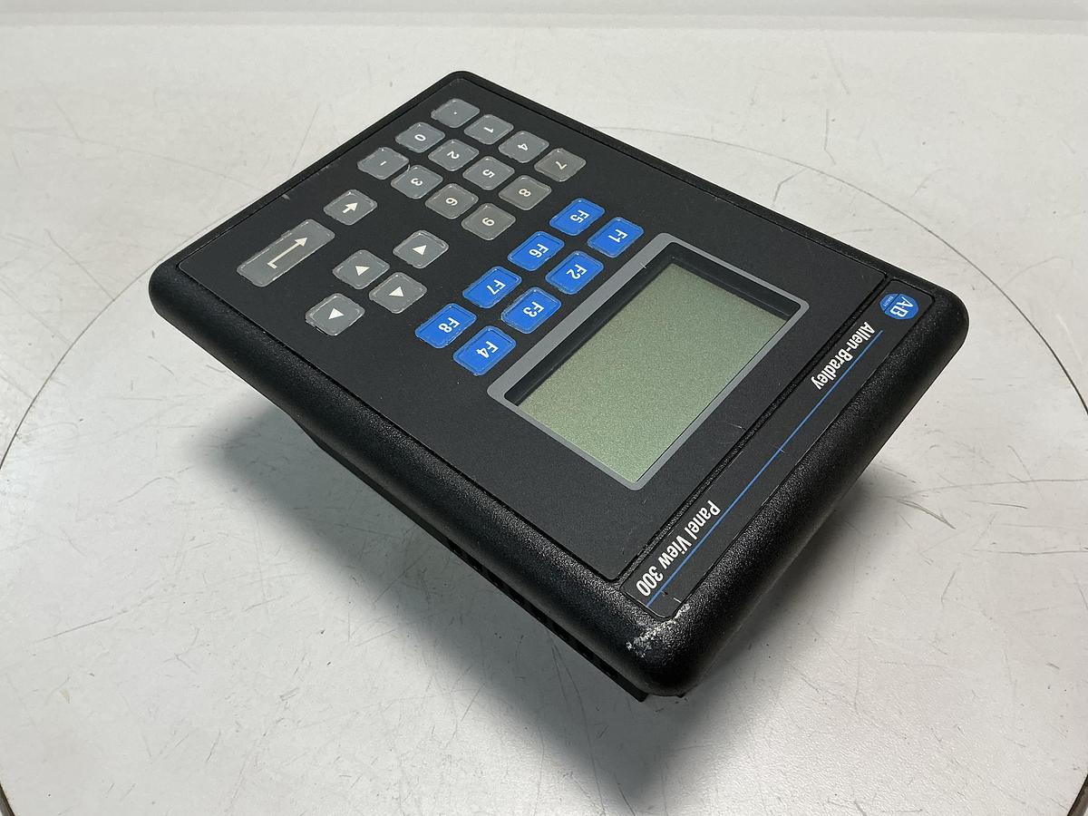 Used ALLEN BRADLEY 2711-K3A5L1