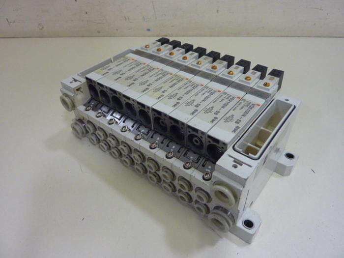 Used SMC Manifold w/ Valves VV5Q21-09C6FU3-DN #67224