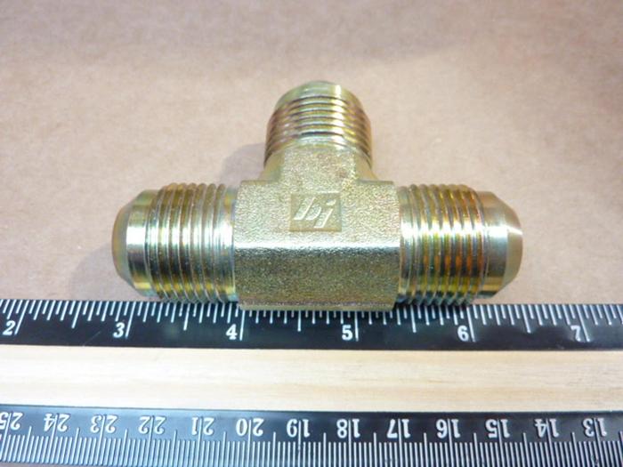 Used BI-LOK Tee 2603-12-12-12.B #40735 DNL SCRAPPED