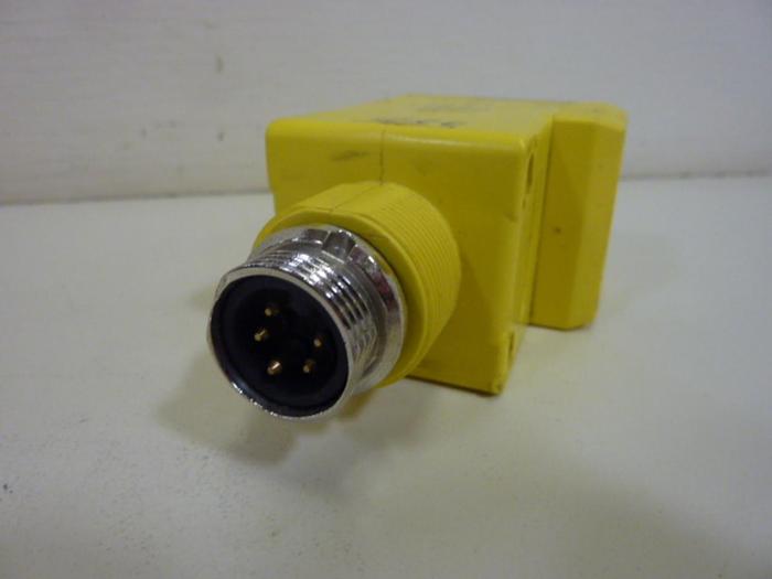 Used BANNER ENGINEERING Sensor Q45BB6LLPQ USED