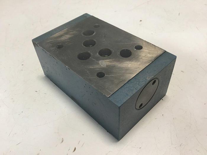 Used BOSCH Check Valve 0 811 020 027 Used