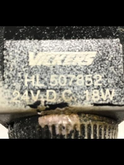 Used VICKERS Valve CG5060AFMUHL7110 #134265