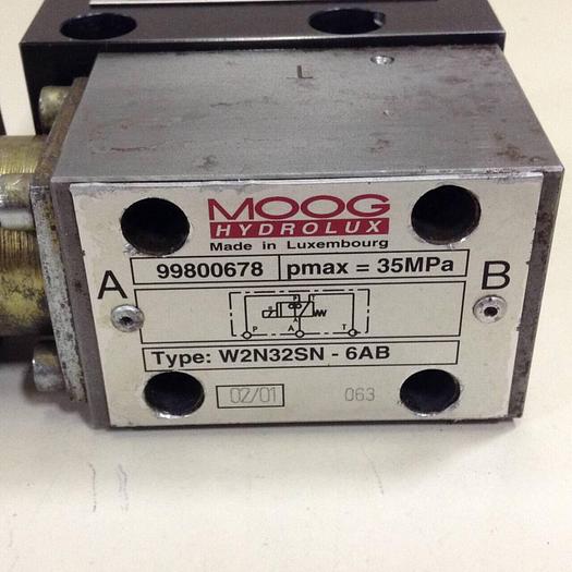 Used MOOG Valve CCE30C1RE06SORC #85092