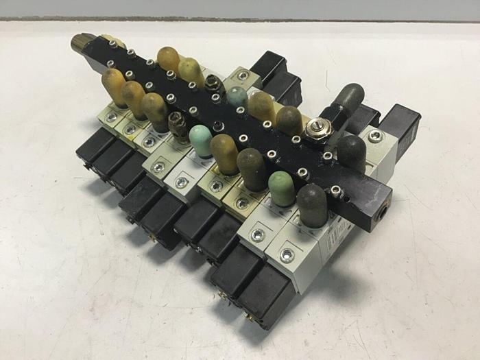 Used NUMATICS Solenoid Block L22BB752B000061 #124752