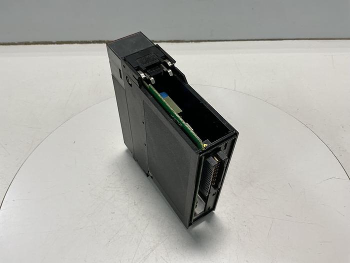 Used ALLEN BRADLEY 1756-OW15I SERIES A