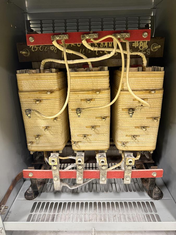 Used HAMMOND POWER SOLUTIONS 183536