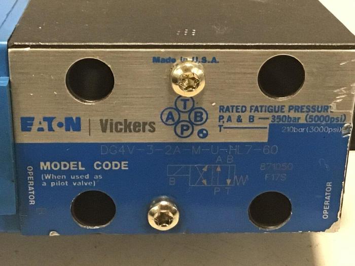 Used VICKERS Solenoid Valve DG4V32AMUHL760 Used