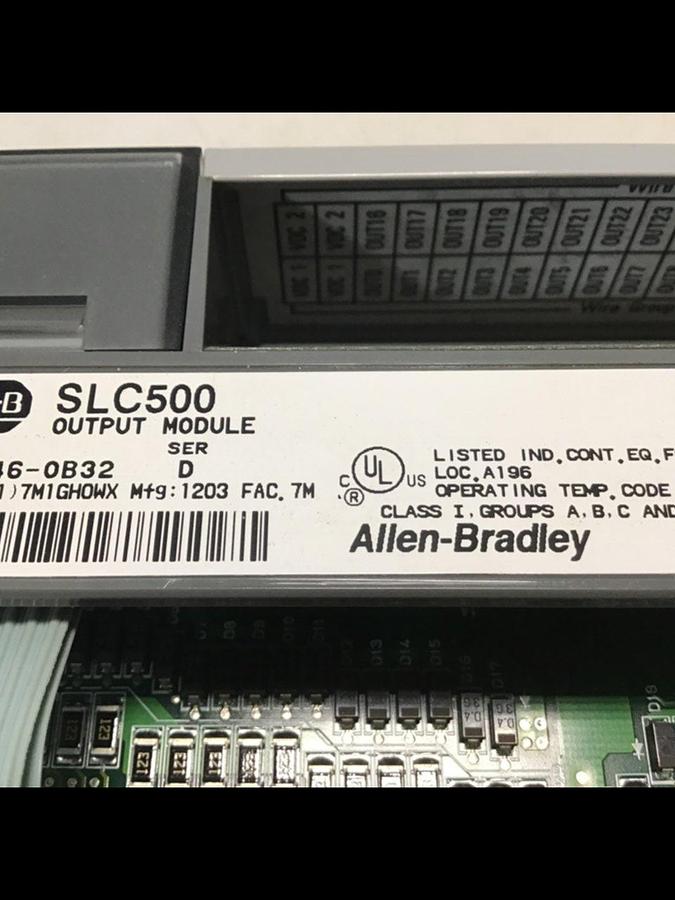 Used ALLEN BRADLEY Output Module 1746-OB32 SER D Used