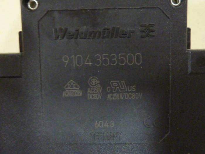 Used WEIDMULLER 4 Amp Circuit Breaker 9104353500 #52179