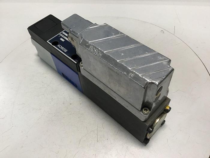 Used BOSCH Servo Valve 0 811 404 362 Used